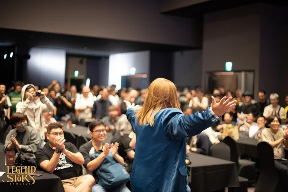 Professor Wows the Audience at Taipei