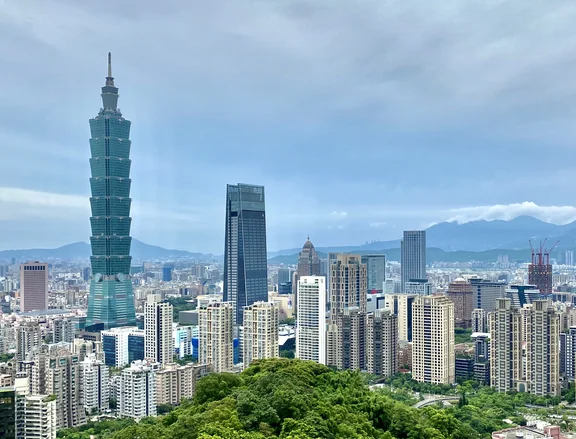 Taiwan Skyline.jpg
